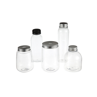 Prázdna PET plastová fľaša na nápoje, pohár na občerstvenie s hliníkovým skrutkovacím uzáverom